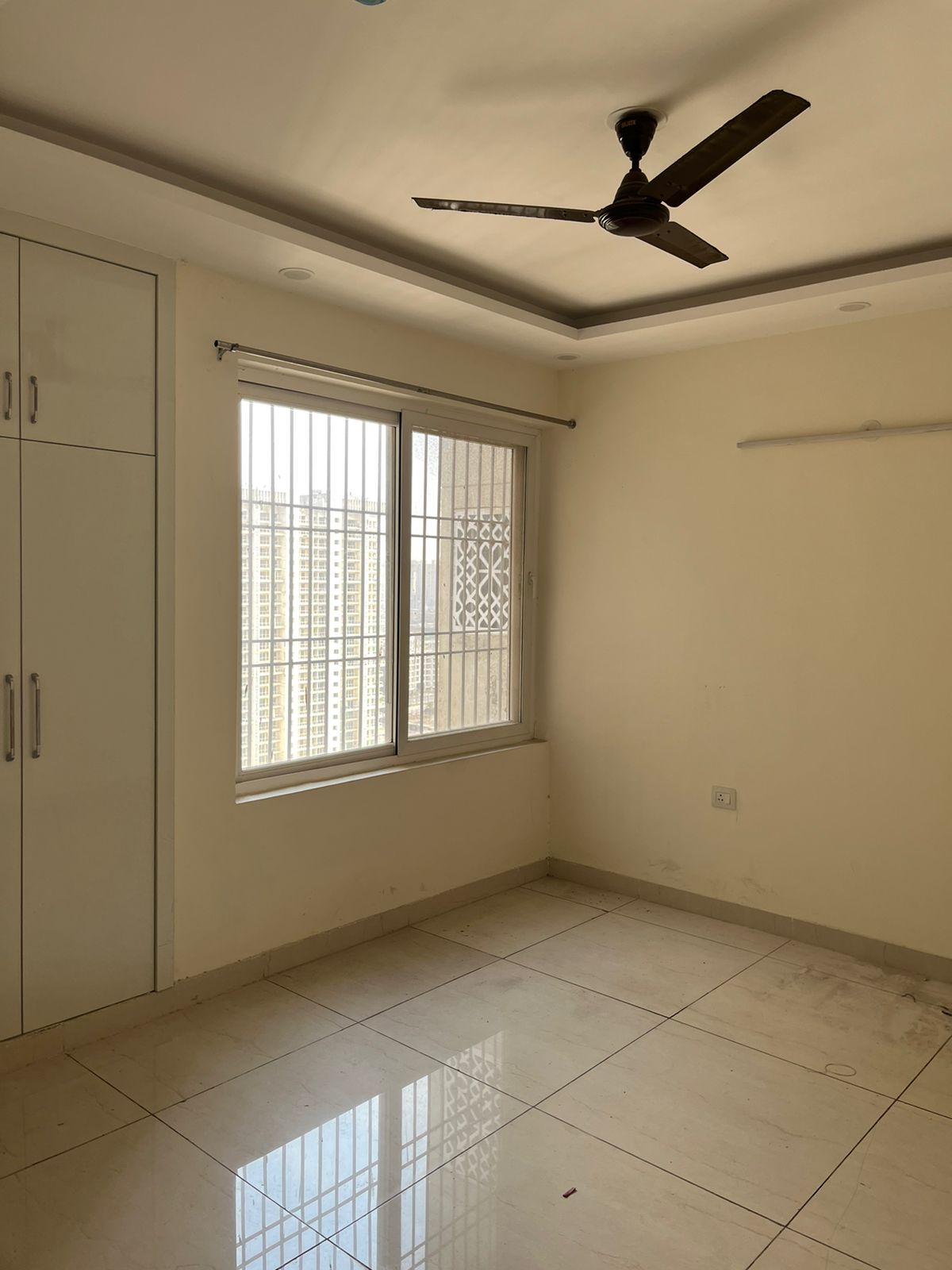 Purvanchal Royal City 3BHK Apartment in Sector Chi-5 Greater Noida