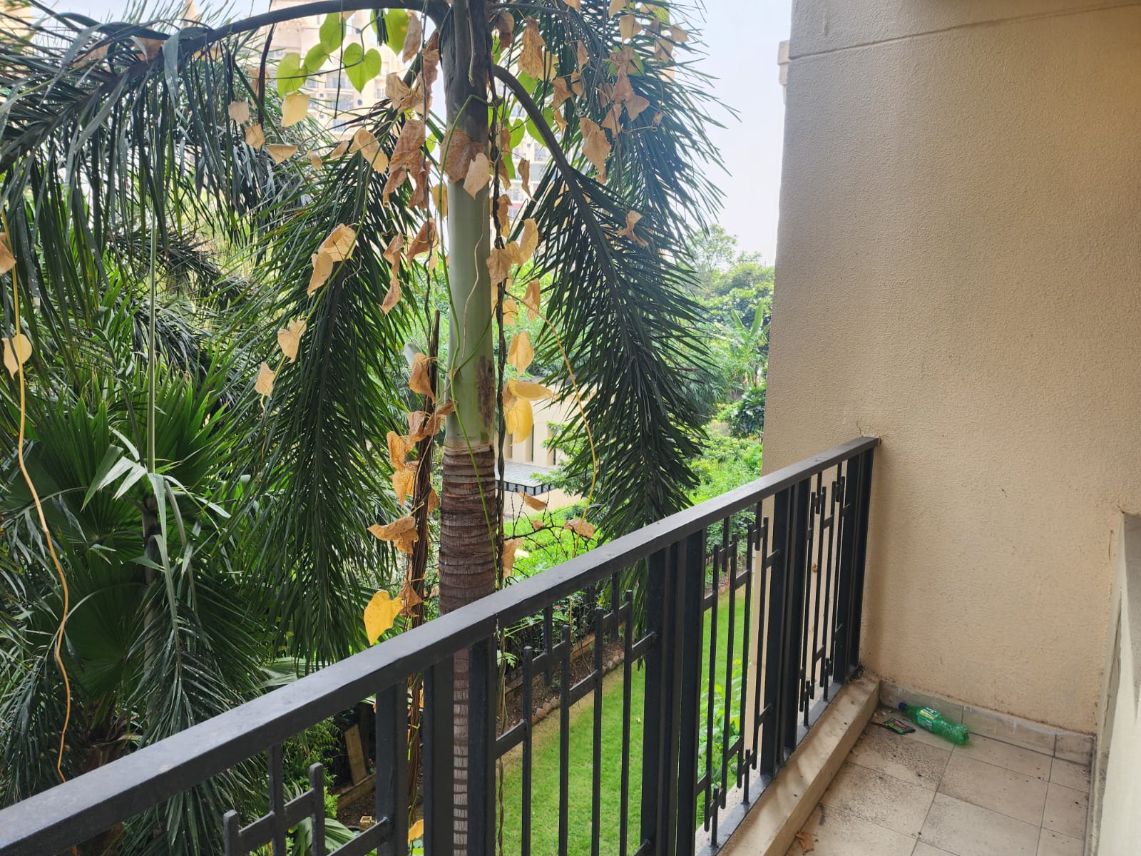ATS Greens Paradiso 3BHK apartment 2150 sq.ft with servant room in Sector Chi-4