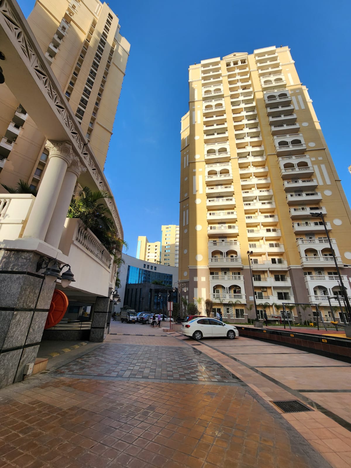 Purvanchal Royal City Apartments in Sector Chi 5 Greater Noida