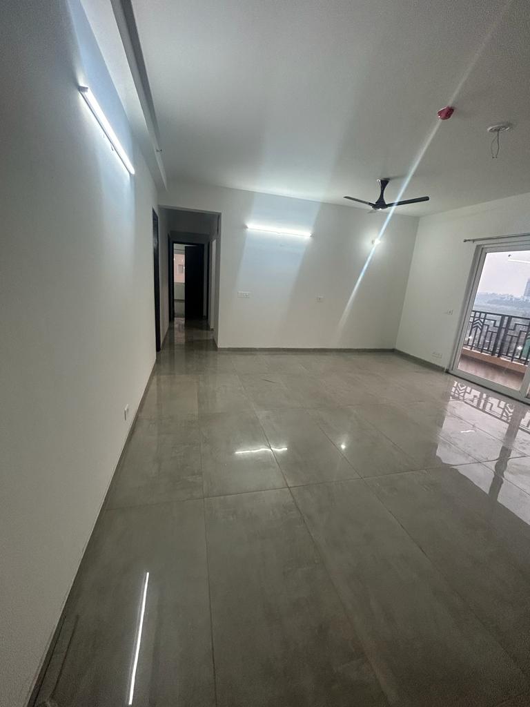 ATS Greens Paradiso 3BHK apartment 2150 sq.ft with servant room in Sector Chi-4